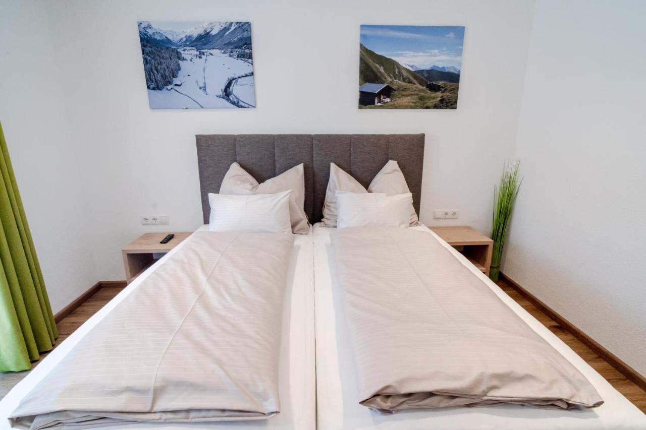 Alpen Gasthof Apartments Hohe Burg Trins Exteriör bild